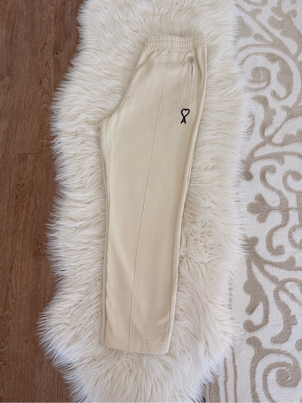 Ami Alexandre Mattiussi Cream Sweatpants and Monaco T-shirt